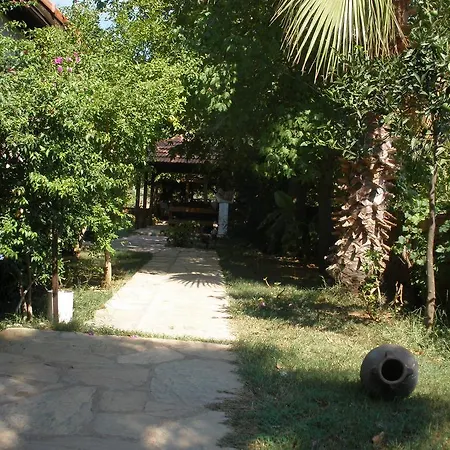 Salkim Bed & Breakfast 3*