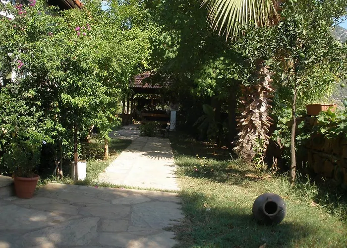 Salkim Bed & Breakfast 3*